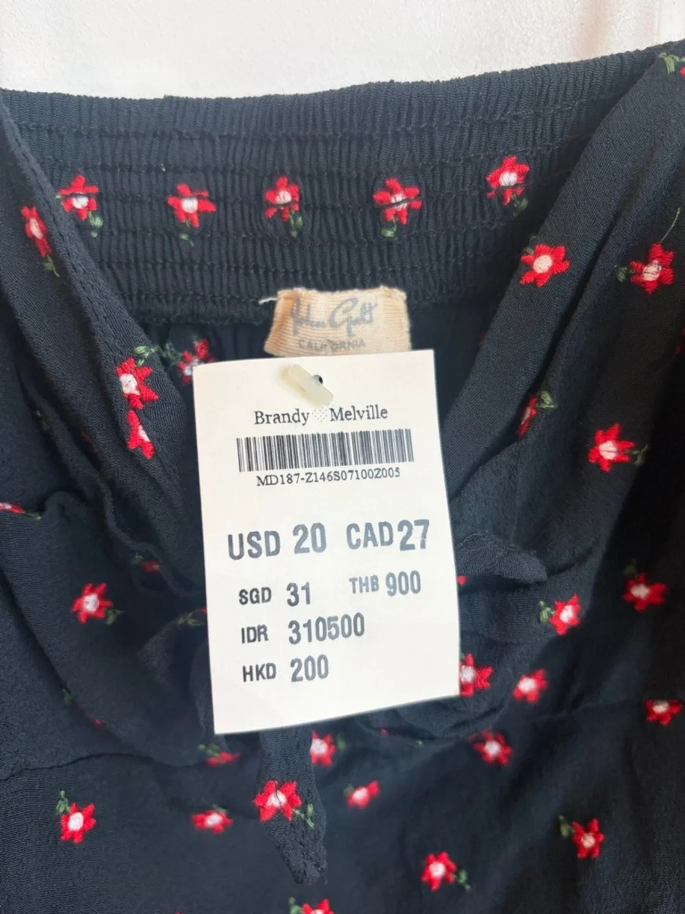 Brandy Melville John Galt Black Red Floral Tie-Front NWT - Picture 3 of 4